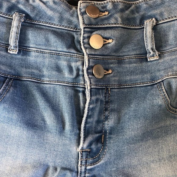 Refuge denim shorty shorts high rise buttons 0 - Picture 6 of 7